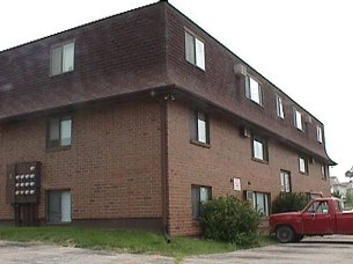Apartment for rent at 411 Peterson St, Iowa City, IA 52245