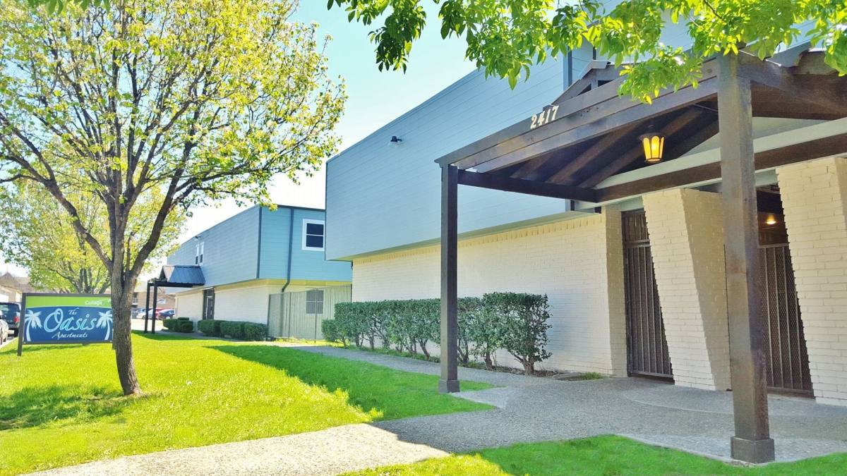 Apartment for rent at 2415-2417 Charlotte St, Denton, TX 76201