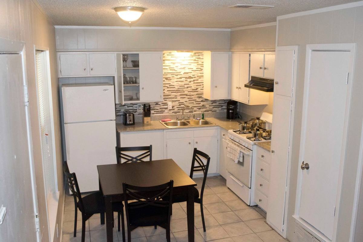 Apartment for rent at 2415-2417 Charlotte St, Denton, TX 76201