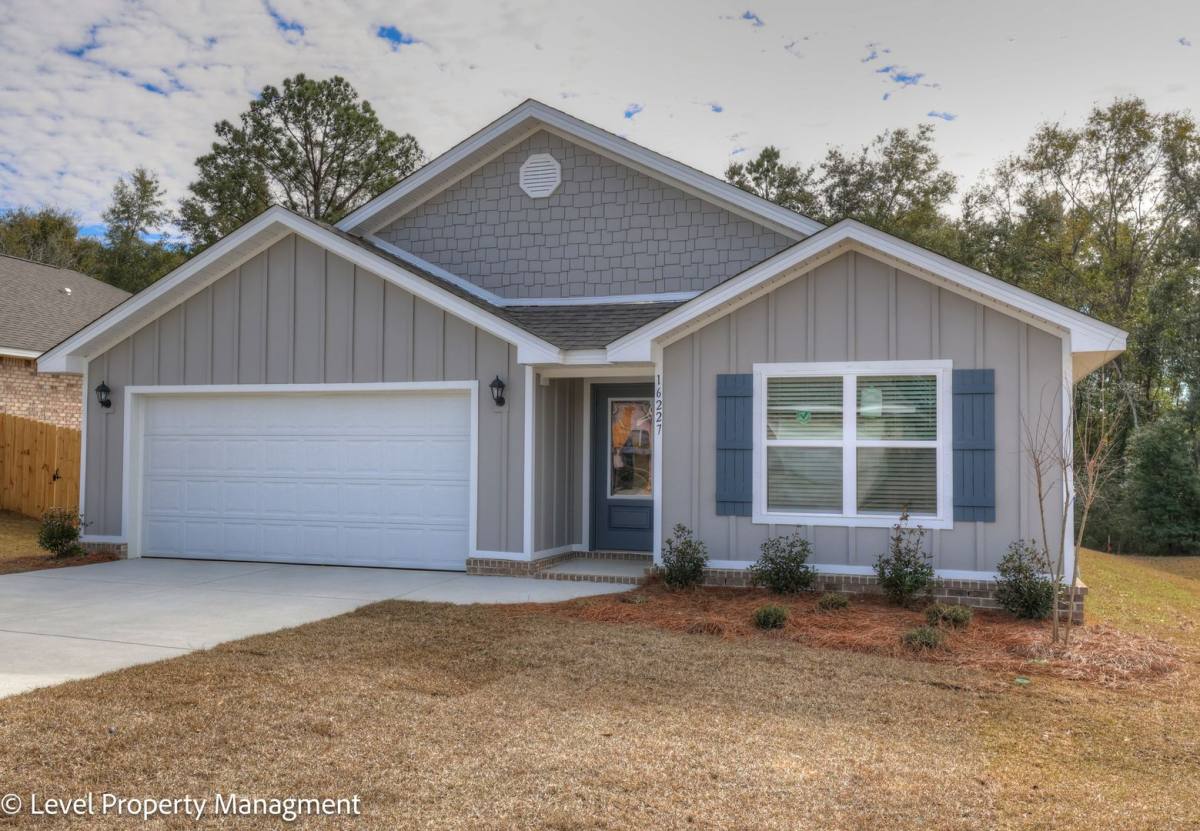 House for rent at 16227 Laurelbrook Loop, Fairhope, AL 36532