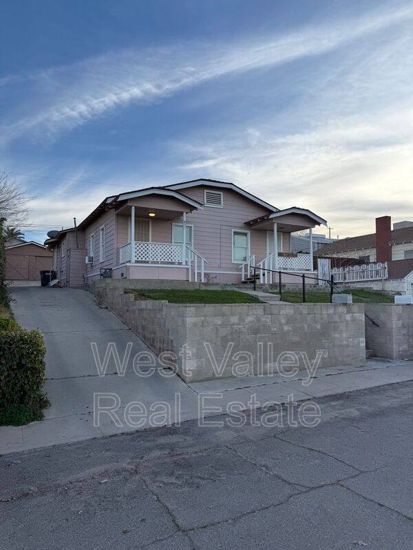 Apartment for rent at 621 Philippine St, Taft, CA 93268