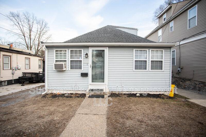 House for rent at 7338 Forrest Ave, Pennsauken, NJ 08110