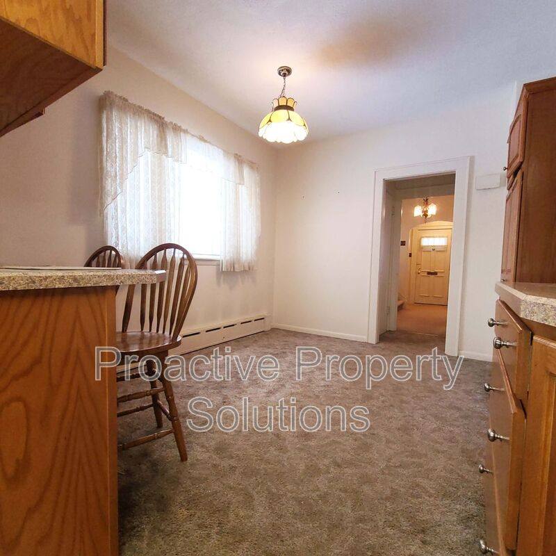 House for rent at 1 Hillcrest Dr, Scranton, PA 18519