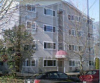Apartment for rent at 1519 NE 50th St, Seattle, WA 98105