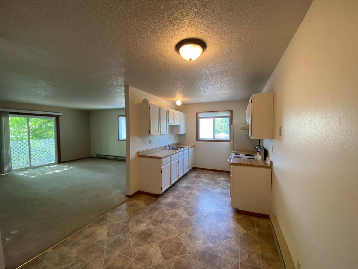Apartment for rent at 2505 Country Club Parkway, Moorhead, MN 56560