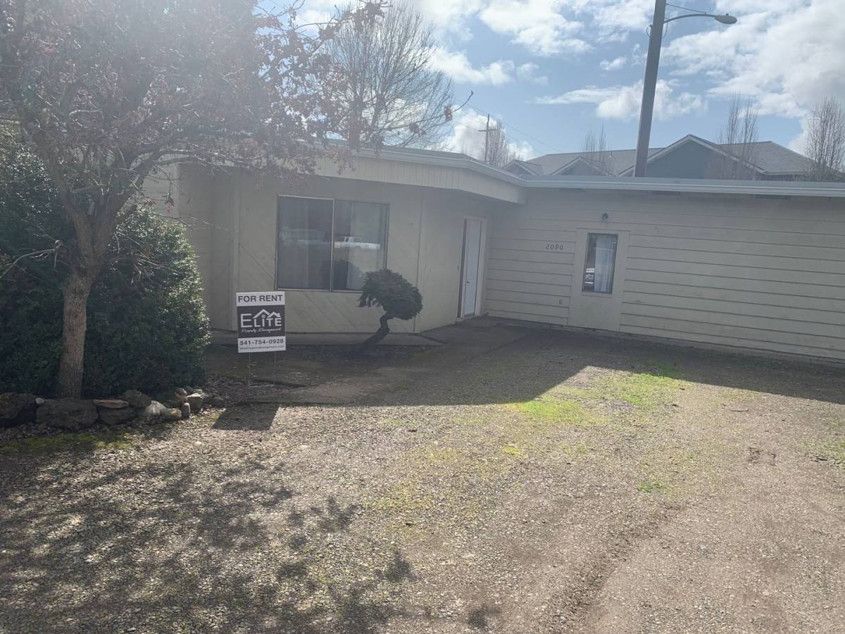 House for rent at 2090 SW 3rd St, Corvallis, OR 97333