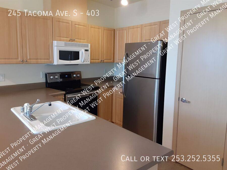 Apartment for rent at 245 Tacoma Ave S #403, Tacoma, WA 98402