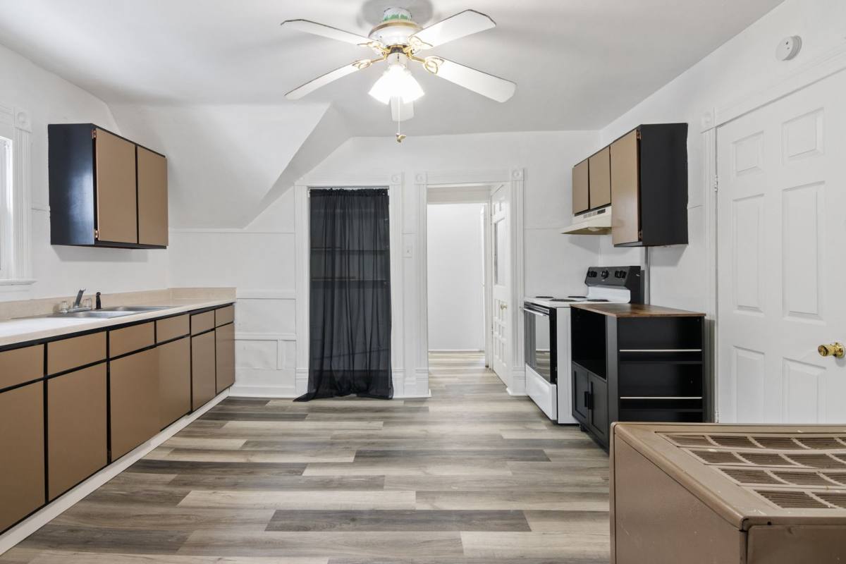 Apartment for rent at 218 E River St, Cadillac, MI 49601