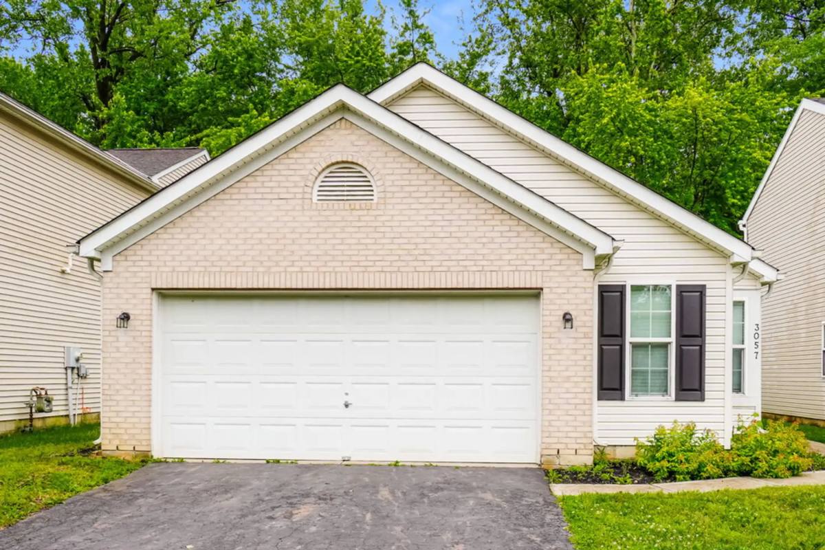 House for rent at 3057 Cumberland Woods Dr, Columbus, OH 43219