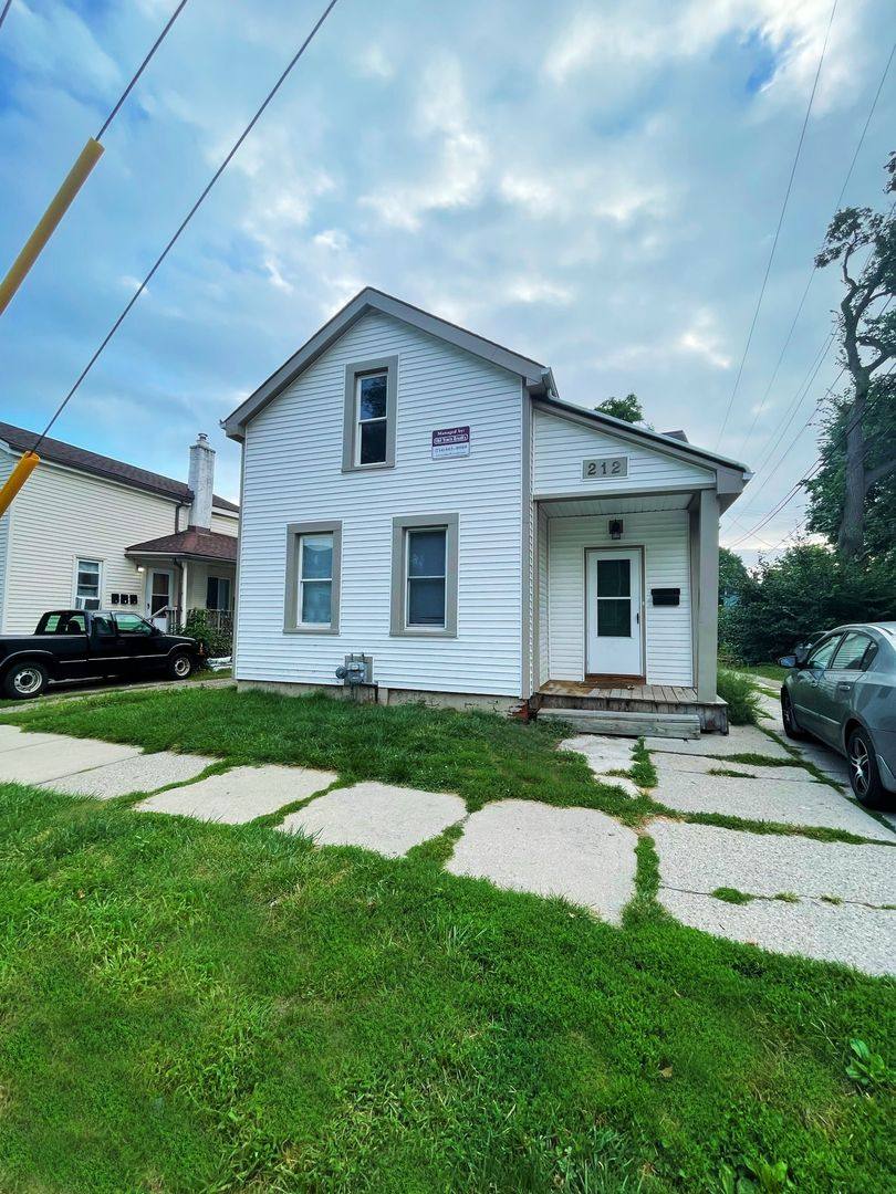House for rent at 212 Ballard St, Ypsilanti, MI 48197
