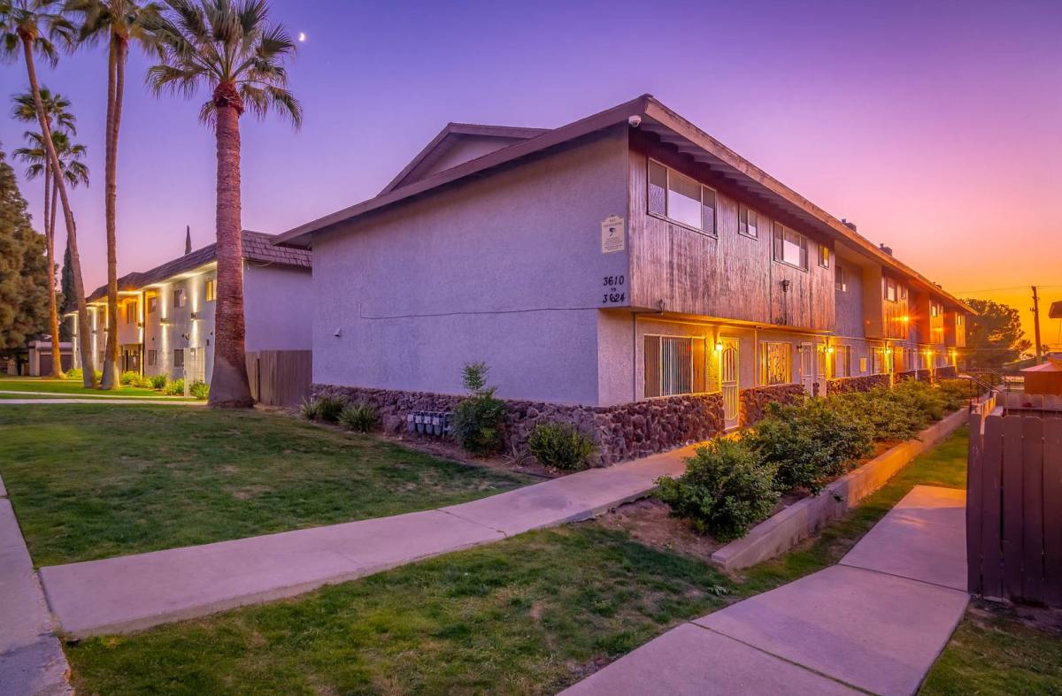 Apartment for rent at 3600-3610 Dana St, Bakersfield, CA 93306