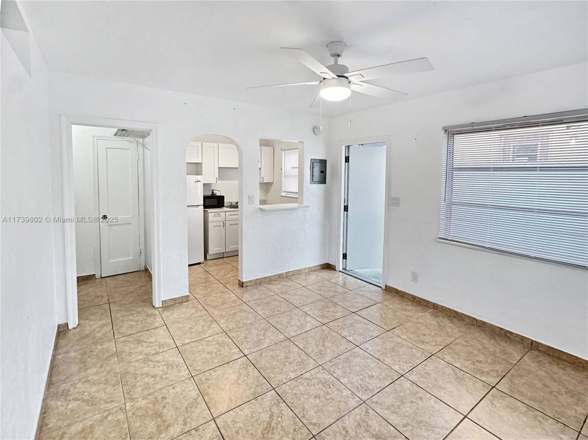 Apartment for rent at 1834 Harding St #1, Hollywood, FL 33020