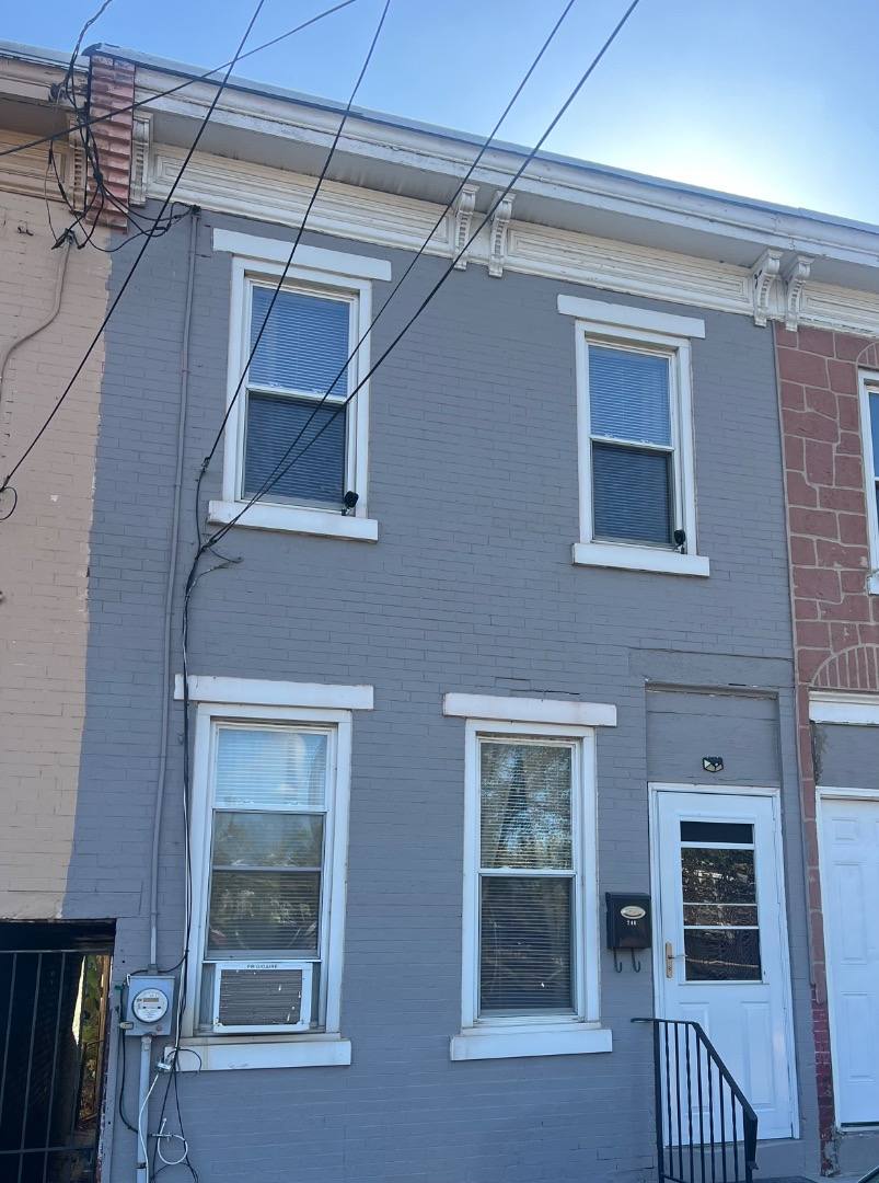 Townhouse for rent at 746 Cherry St, Camden, NJ 08103