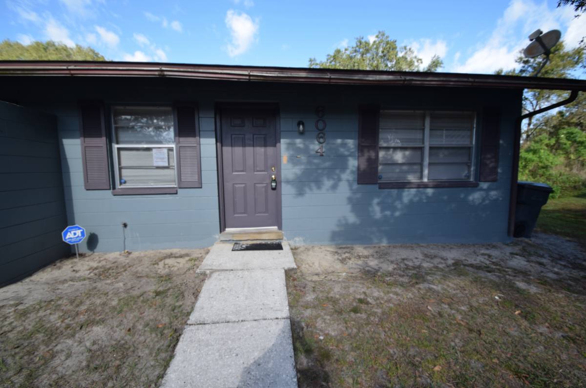 Townhouse for rent at 6064 Hilltop Lane W, Lakeland, FL 33809