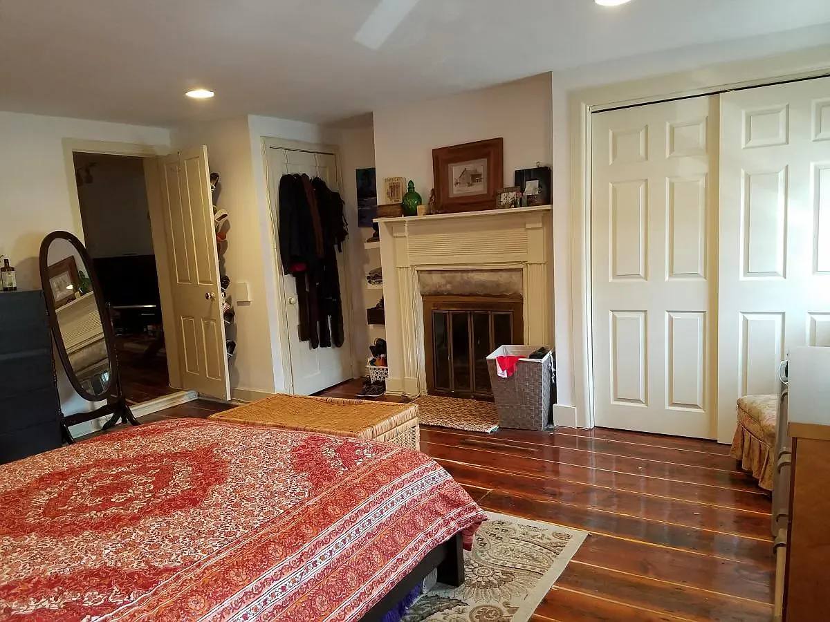 Apartment for rent at 823 N 3rd St #2, Philadelphia, PA 19123