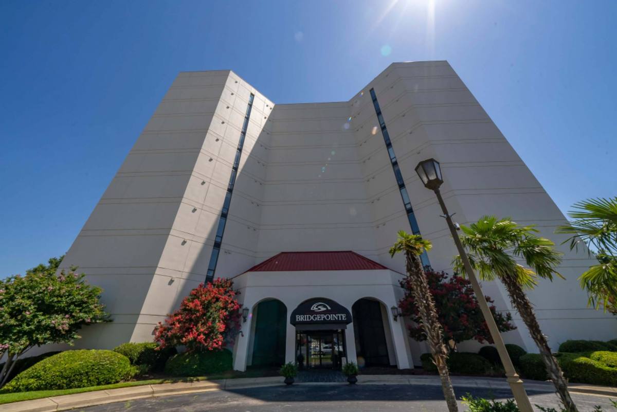 Apartment for rent at 100 Sunset Blvd #601, West Columbia, SC 29169