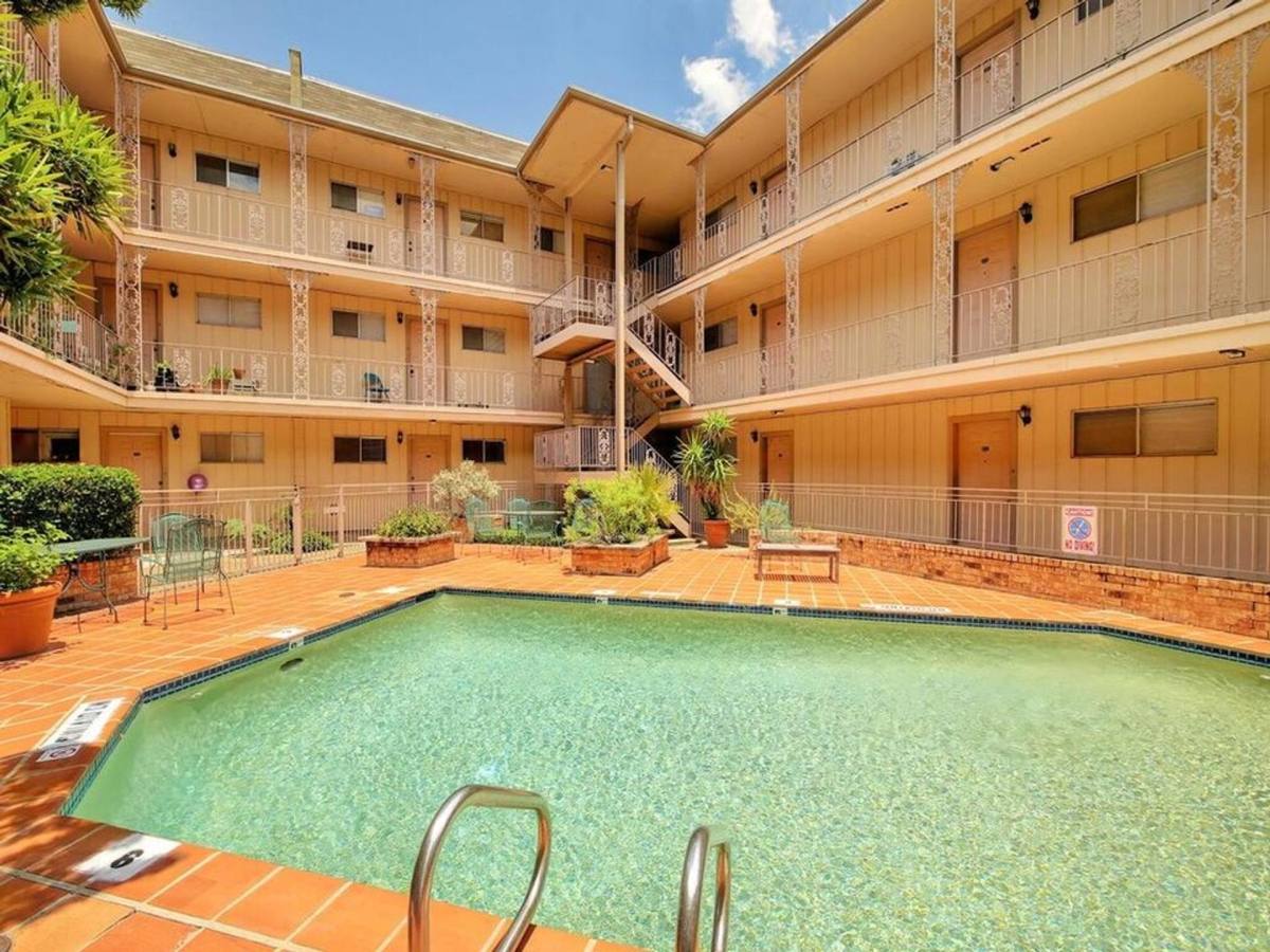 Apartment for rent at 4539 Guadalupe St, Austin, TX 78751