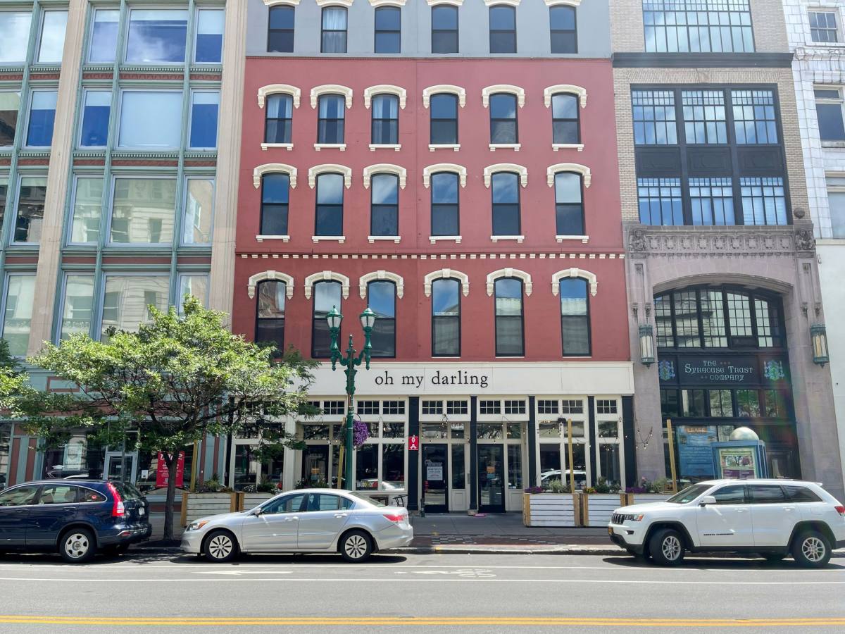 Apartment for rent at 321-323 S Salina St, Syracuse, NY 13202