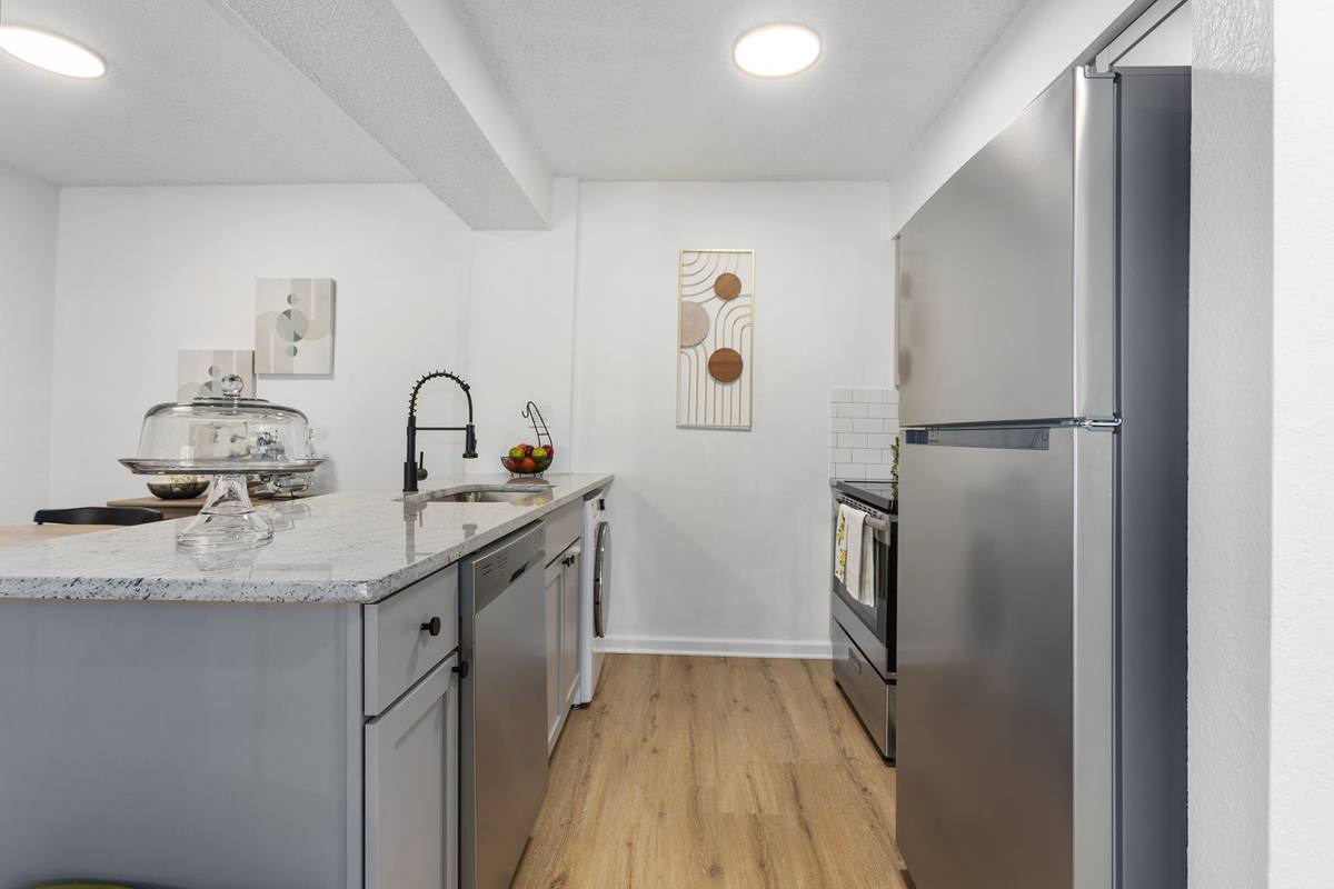 Apartment for rent at 711 NE 85th Terrace, Kansas City, MO 64155