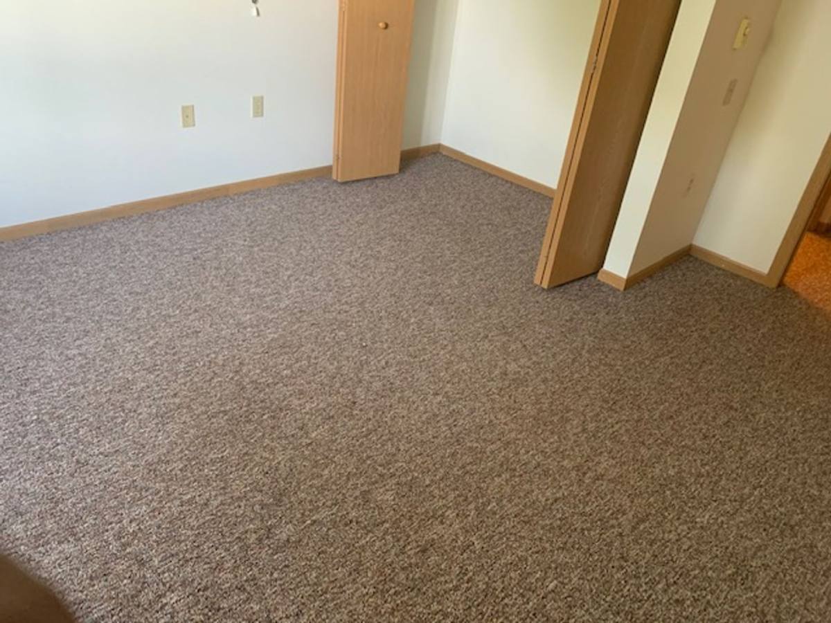 Thompson Meadows, 3120 E Norwich Ave, St. Francis, WI 53235 - Apartment for Rent - Image 9