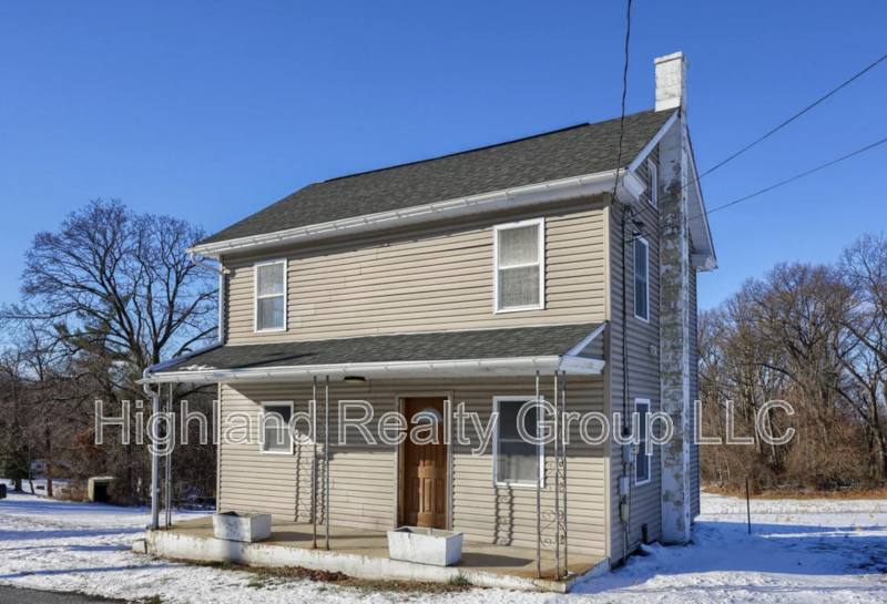 House for rent at 4325 Fairview Rd, Columbia, PA 17512