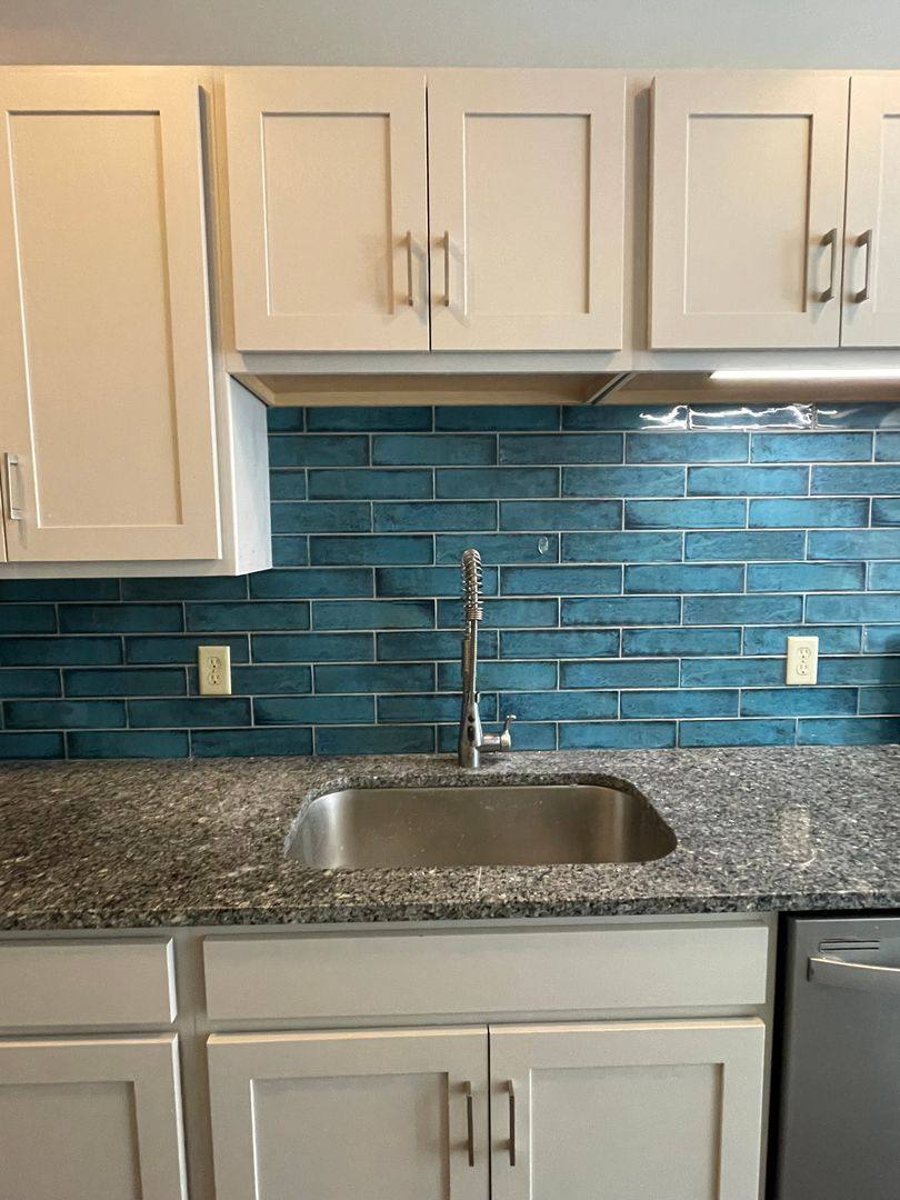 Apartment for rent at 445-49 S Salina St, Syracuse, NY 13202