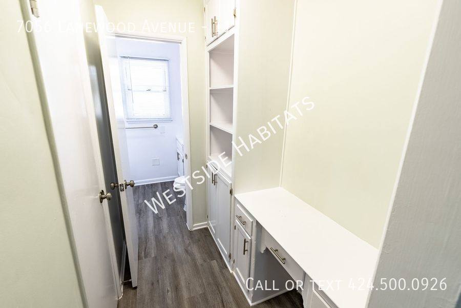 Apartment for rent at 7056 Lanewood Ave #11, Los Angeles, CA 90028