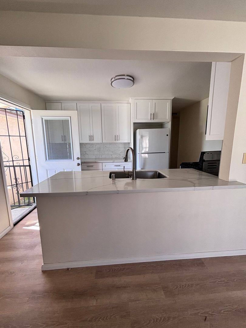 Apartment for rent at 211 Wolff St, Oxnard, CA 93033