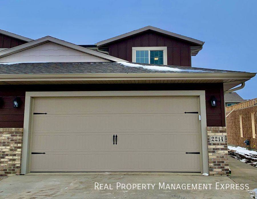 House for rent at 2214 S Ronsiek Ave, Sioux Falls, SD 57106