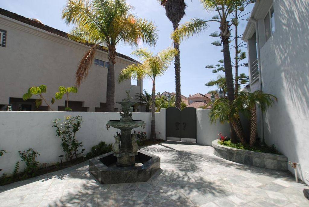 Apartment for rent at 17 Spinnaker Way, Coronado, CA 92118