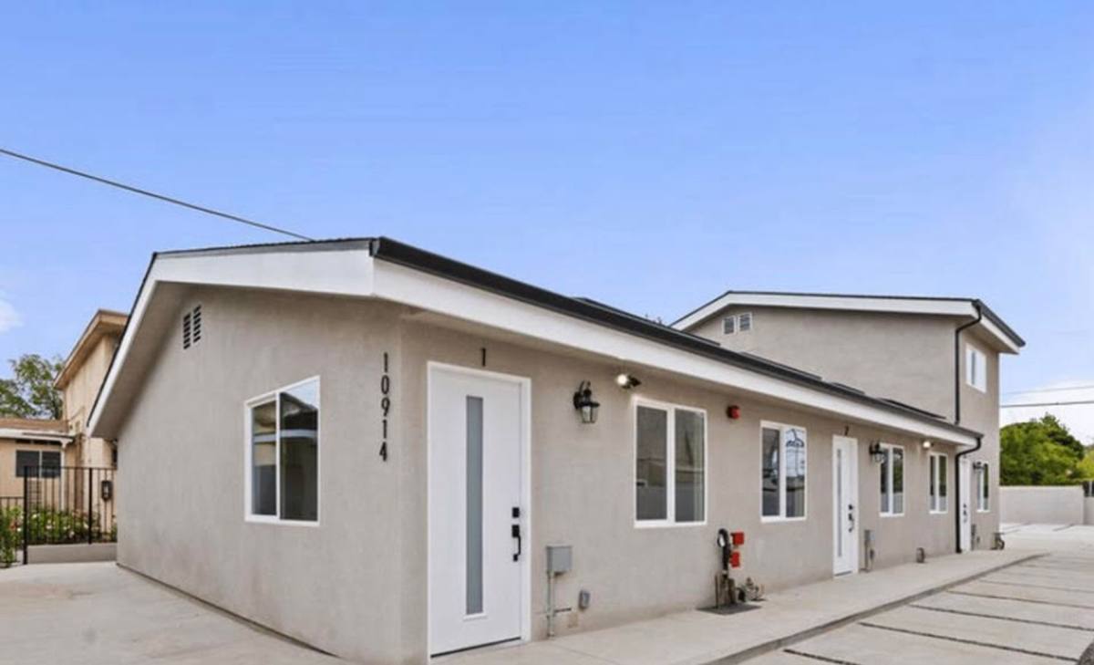 Apartment for rent at 10914 Columbus, Mission Hills, CA 91345