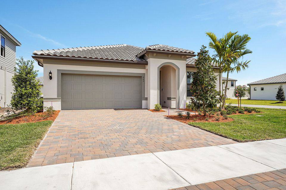 House for rent at 845 SE Courances Dr, Port Saint Lucie, FL 34984