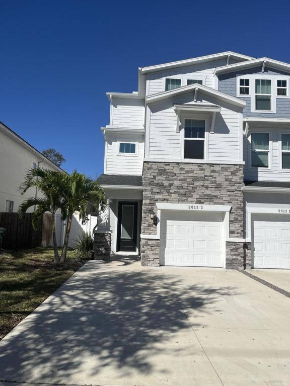 Townhouse for rent at 2613 W Horatio St #2, Tampa, FL 33609