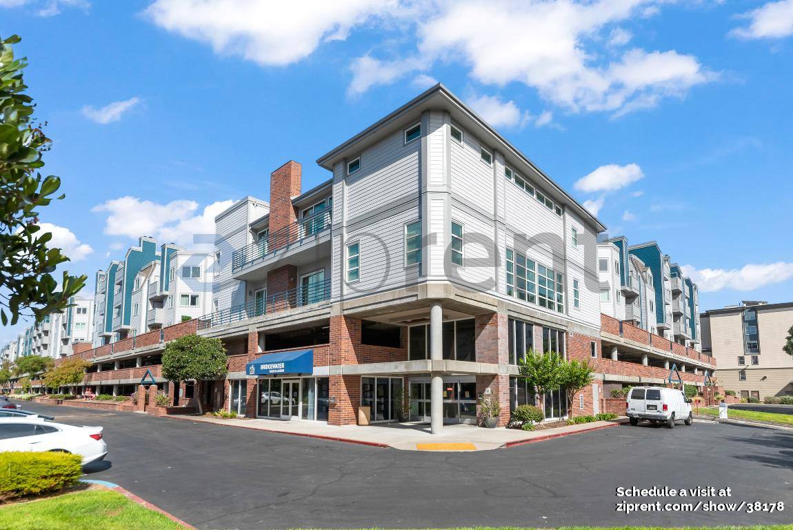 Condo for rent at 6400 Christie Ave #5220, Emeryville, CA 94608