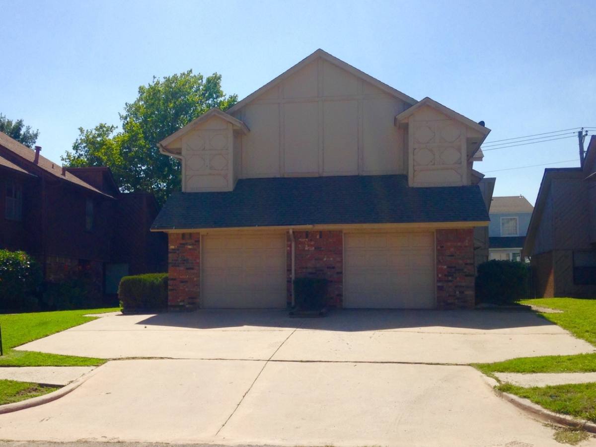 Townhouse for rent at 310 Town Park Rd, Norman, OK 73072