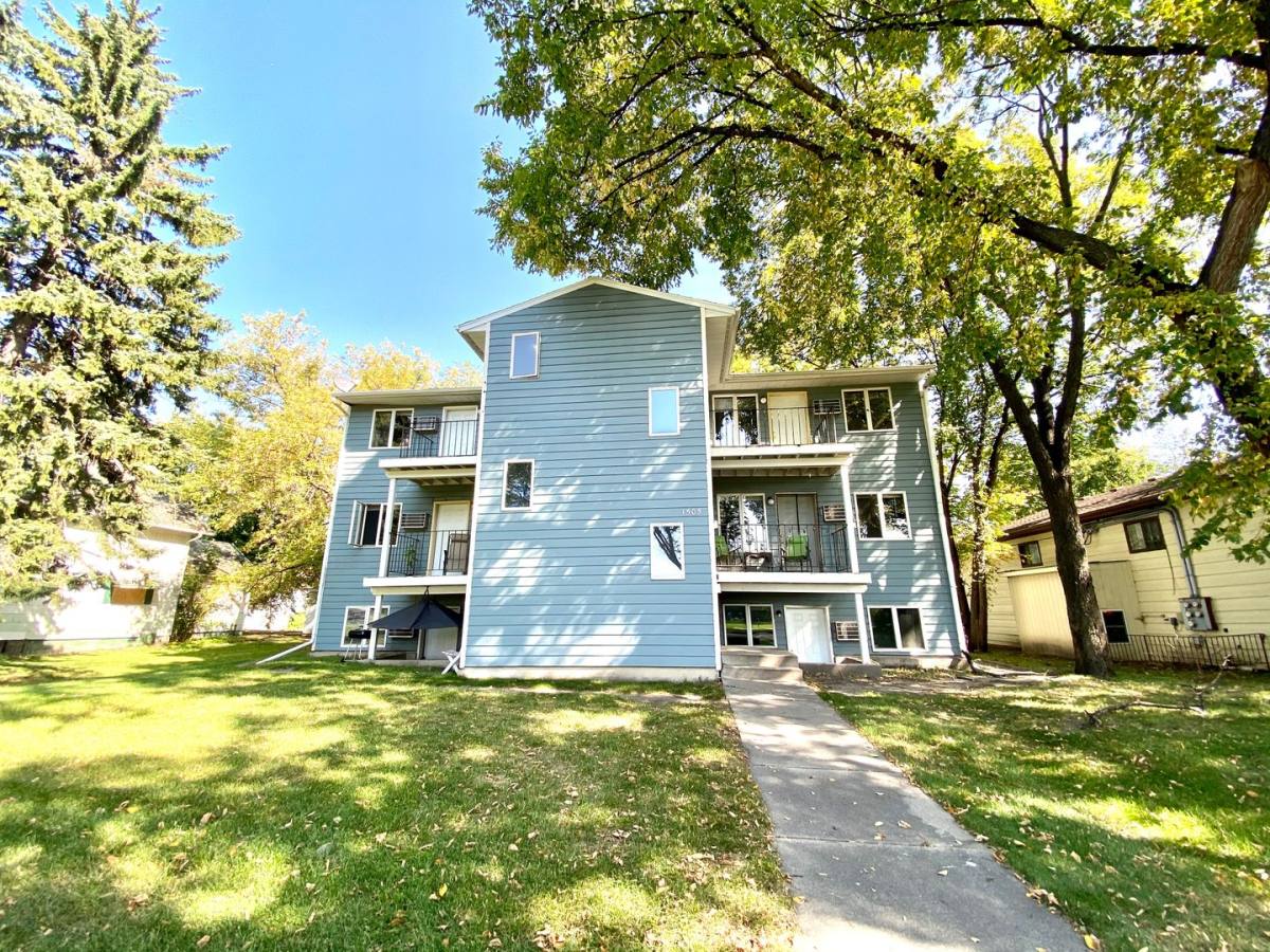 Apartment for rent at 1505 University Dr N, Fargo, ND 58102