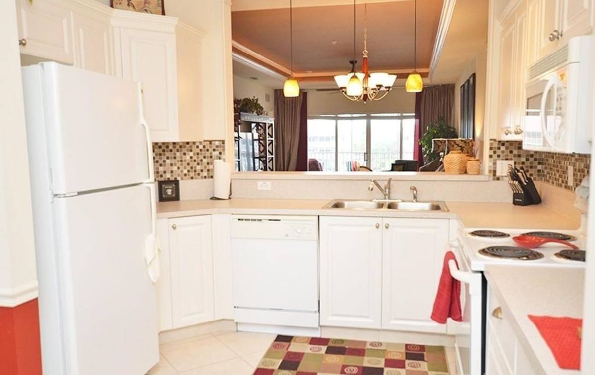 Condo for rent at 7818 Great Heron Way, Naples, FL 34104