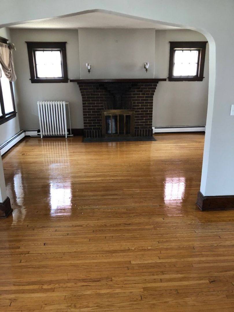 House for rent at 1368 Minnehaha Ave, Saint Paul, MN 55104