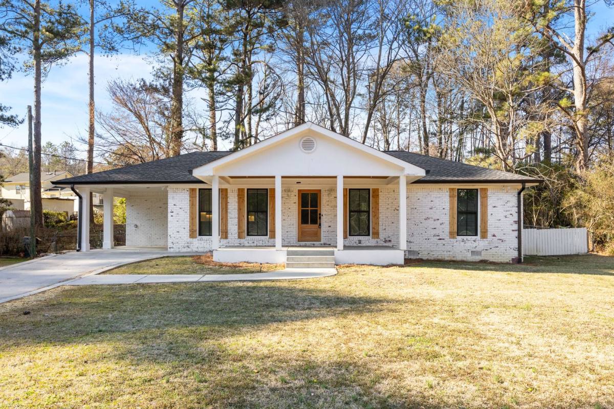 House for rent at 2904 Powder Springs Rd, Powder Springs, GA 30127