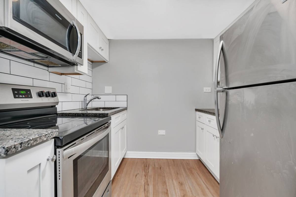 Apartment for rent at 315-329 Kimbell Ave, Elmhurst, IL 60126