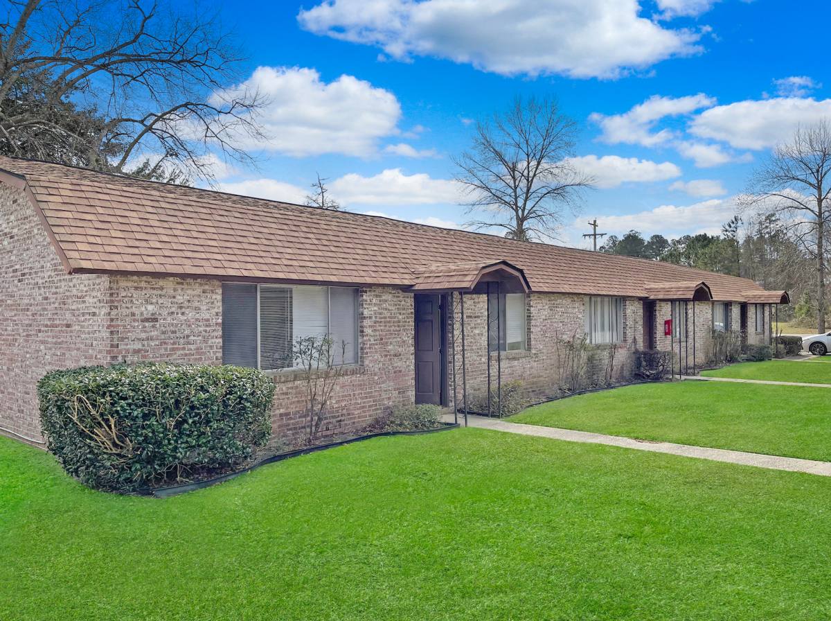 Townhouse for rent at 1034 Pinopolis Rd, Moncks Corner, SC 29461