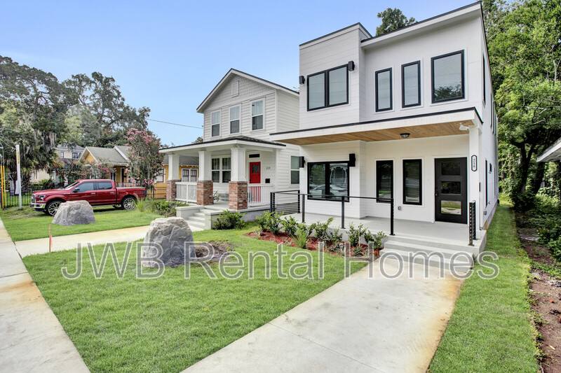 House for rent at 218 2nd St E, Jacksonville, FL 32206