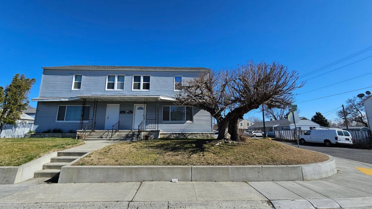 Townhouse for rent at 1500 Thayer Dr, Richland, WA 99354