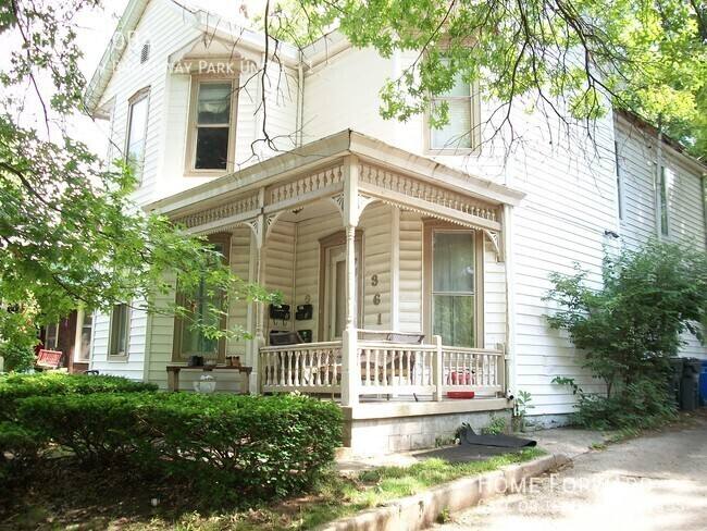 Apartment for rent at 361 S Broadway Park #2, Lexington, KY 40504