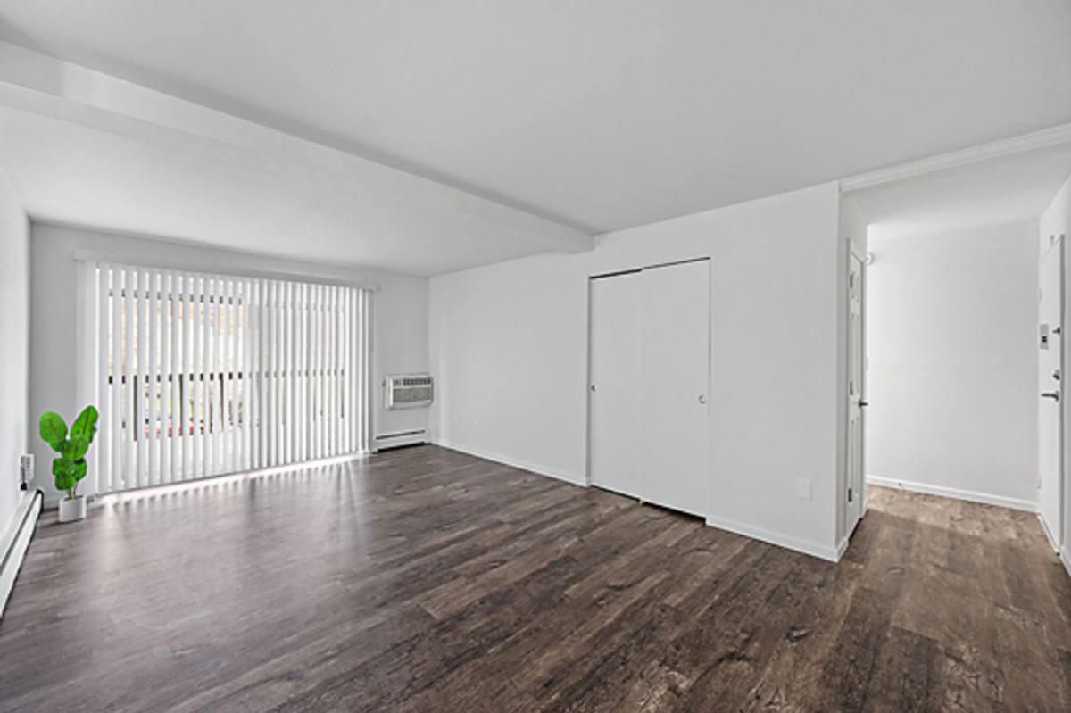 Apartment for rent at 375 W Galbraith Rd, Cincinnati, OH 45215