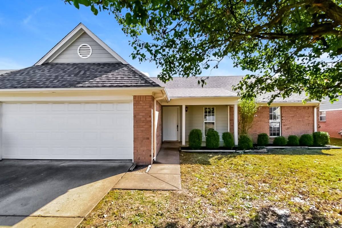 House for rent at 7858 Mary Payton Dr, Southaven, MS 38671