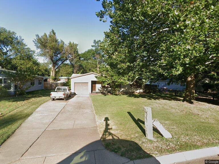 House for rent at 1612 Lawndale Ave, El Dorado, KS 67042