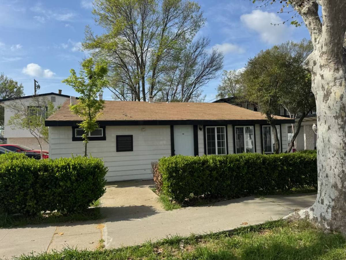 Apartment for rent at 30 E Main St #A, Merced, CA 95340