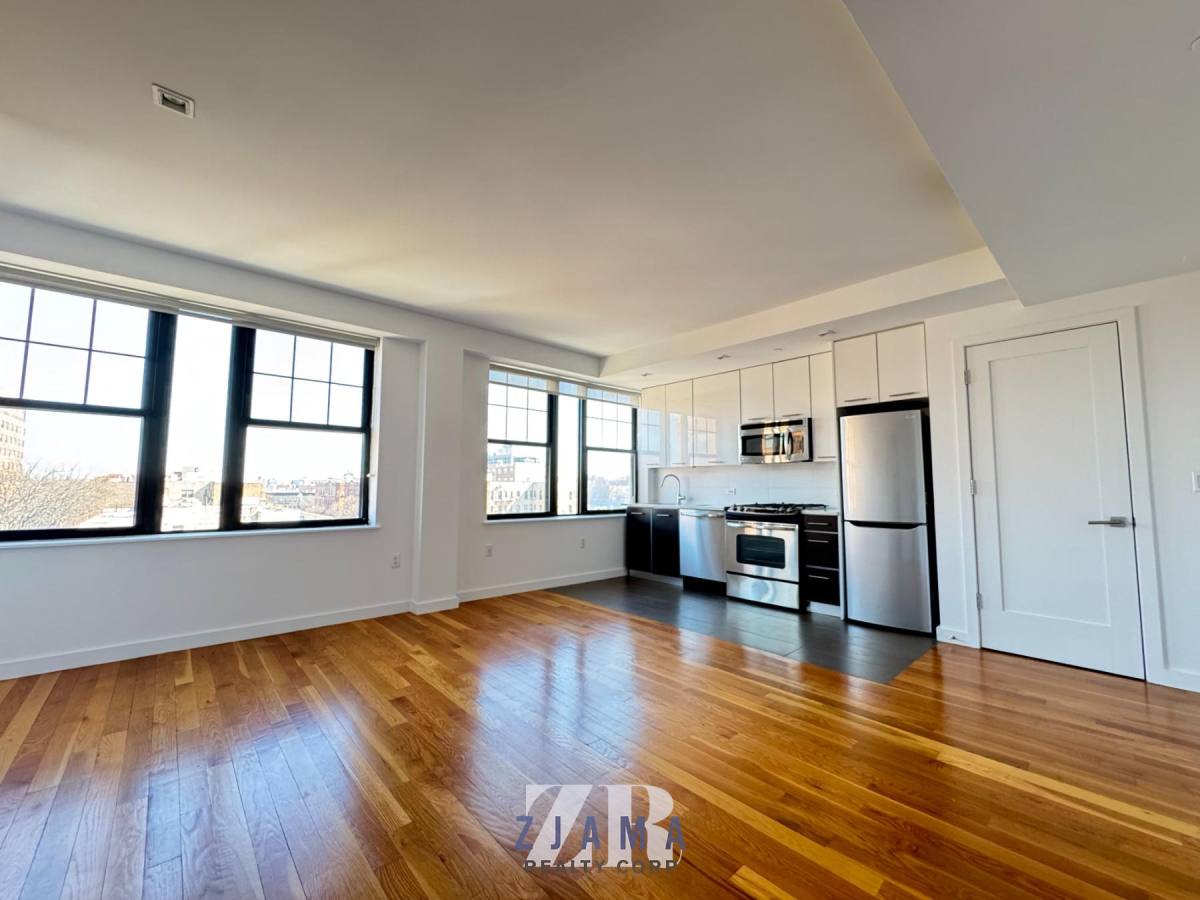 Apartment for rent at 123 Parkside Ave #6C, Brooklyn, NY 11226