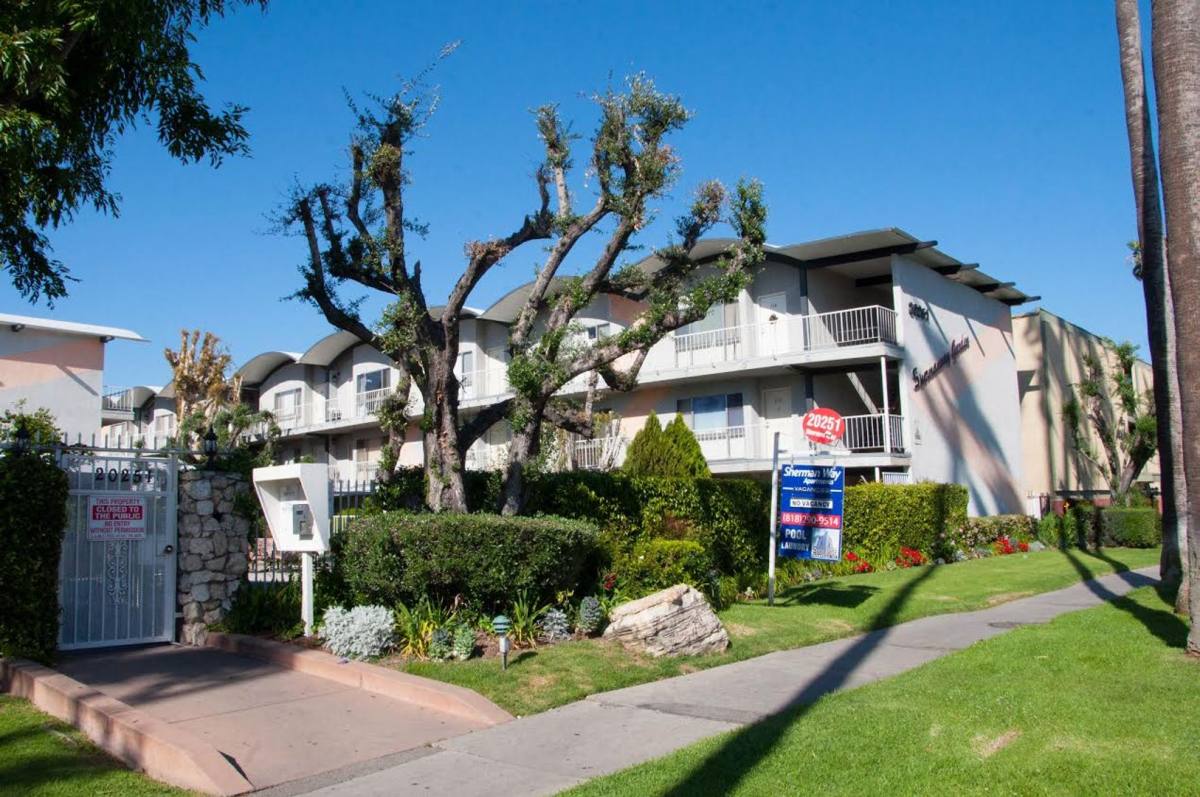 Apartment for rent at 20251 Sherman Way, Winnetka, CA 91306